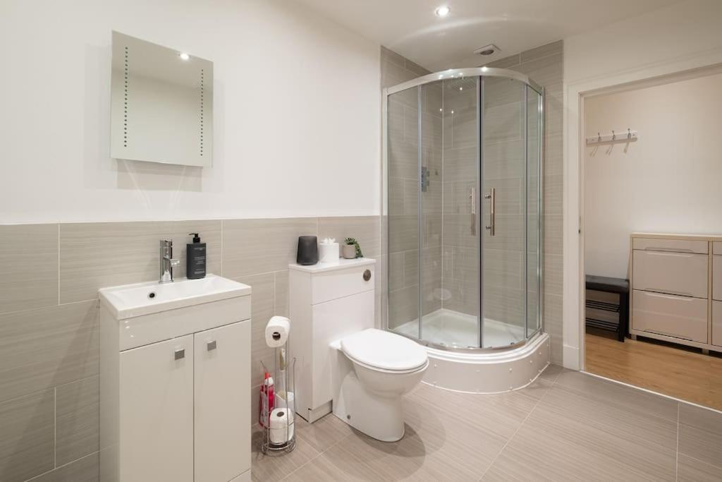 2 Bed 2 Bath Spacious Apartment In Central Aberdeen Kültér fotó